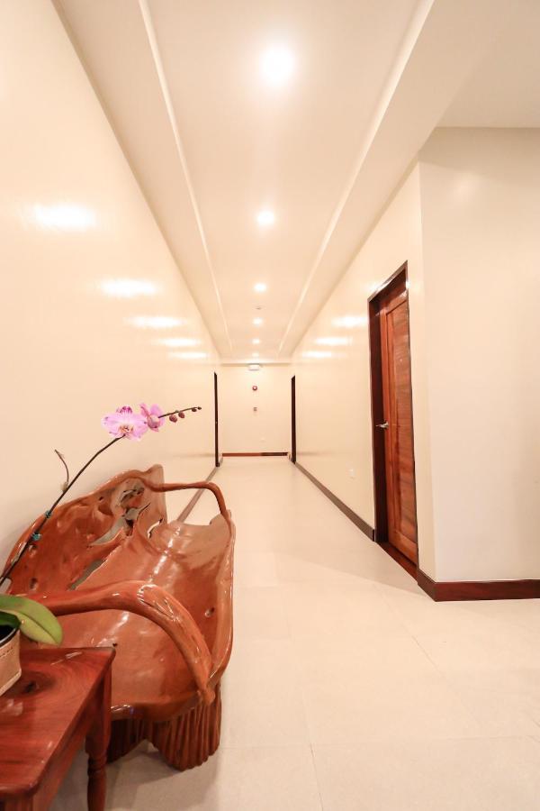 Josefina'S Tourist Inn บูซวงกา ภายนอก รูปภาพ