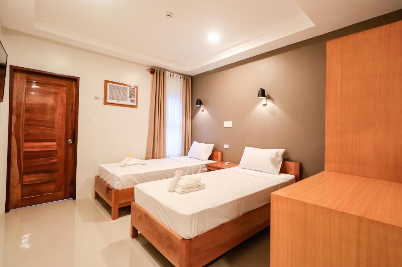 Josefina'S Tourist Inn บูซวงกา ภายนอก รูปภาพ