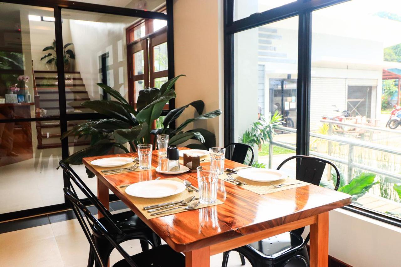 Josefina'S Tourist Inn บูซวงกา ภายนอก รูปภาพ
